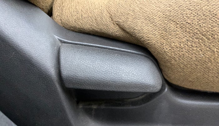 2014 Hyundai Verna FLUIDIC 1.6 VTVT SX, Petrol, Manual, 80,433 km, Driver Side Adjustment Panel