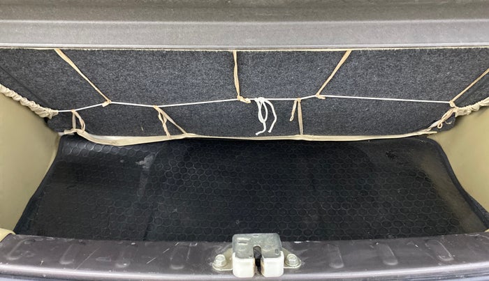 2015 Honda Brio VX AT, Petrol, Automatic, 66,331 km, Boot Inside