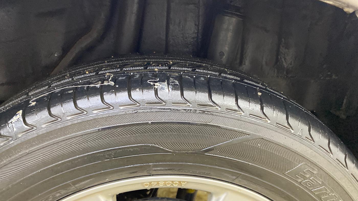 2015 Honda Brio VX AT, Petrol, Automatic, 66,331 km, Left Rear Tyre Tread