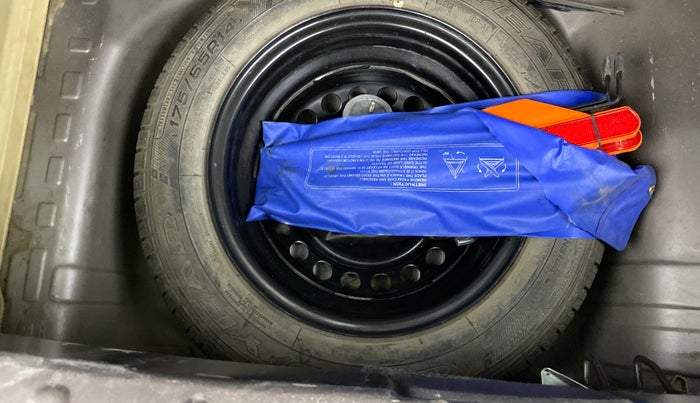 2015 Honda Brio VX AT, Petrol, Automatic, 66,331 km, Spare Tyre