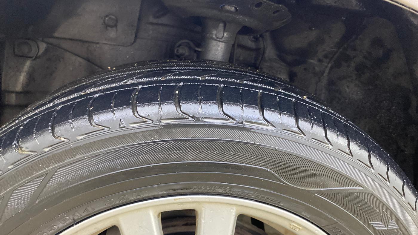 2015 Honda Brio VX AT, Petrol, Automatic, 66,331 km, Left Front Tyre Tread
