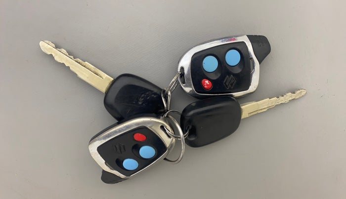 2020 Maruti Dzire LXI, Petrol, Manual, 77,035 km, Key Close Up