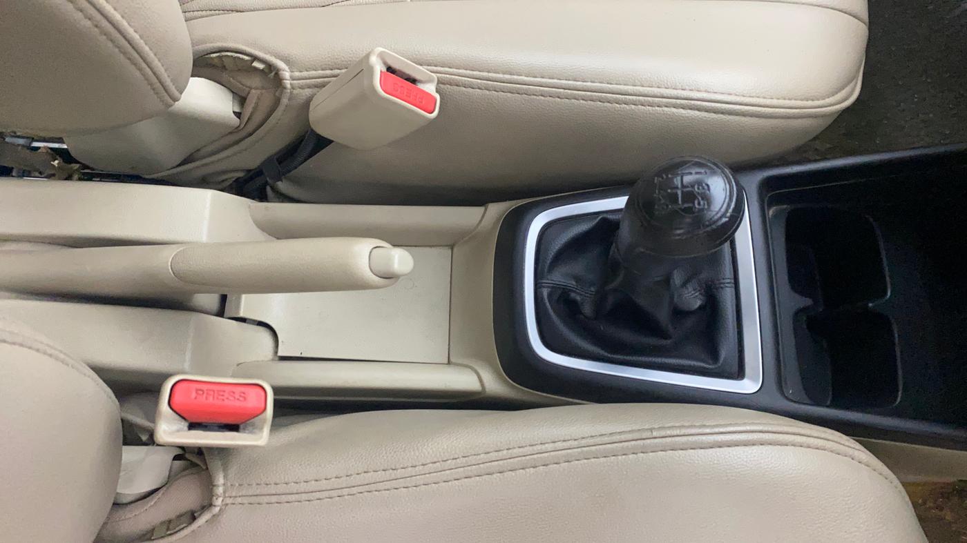 2020 Maruti Dzire LXI, Petrol, Manual, 77,035 km, Gear Lever