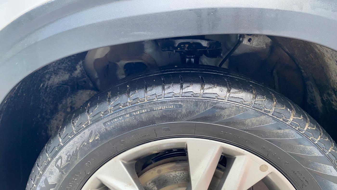 2022 KIA SELTOS HTX 1.5 PETROL, Petrol, Manual, 26,779 km, Left Front Tyre Tread