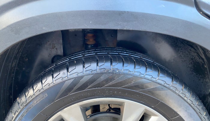 2022 KIA SELTOS HTX 1.5 PETROL, Petrol, Manual, 26,779 km, Right Rear Tyre Tread