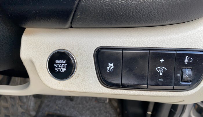 2022 KIA SELTOS HTX 1.5 PETROL, Petrol, Manual, 26,779 km, Keyless Start/ Stop Button