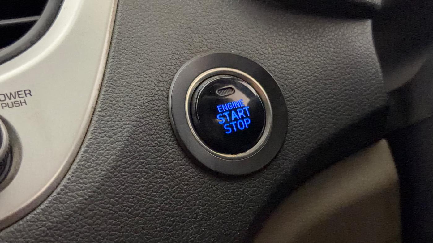 2019 Hyundai Verna 1.6 VTVT SX, Petrol, Manual, 82,131 km, Keyless Start/ Stop Button