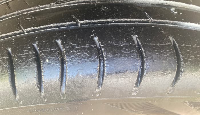 2020 Maruti Eeco 7 STR, Petrol, Manual, 44,986 km, Right Front Tyre Tread