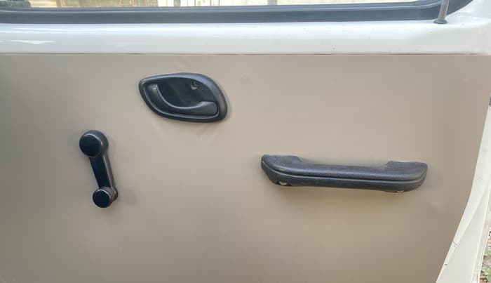 2020 Maruti Eeco 7 STR, Petrol, Manual, 44,986 km, Driver Side Door Panels Control