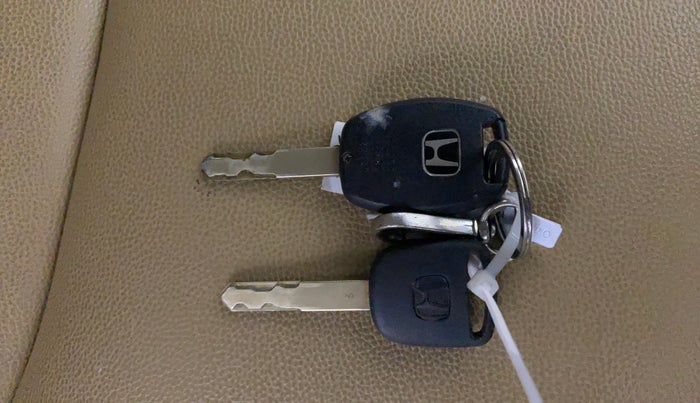 2017 Honda Amaze 1.2L I-VTEC S OPT, Petrol, Manual, 38,200 km, Key Close Up