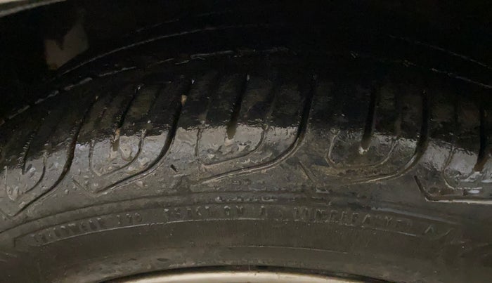 2017 Honda Amaze 1.2L I-VTEC S OPT, Petrol, Manual, 38,200 km, Left Front Tyre Tread