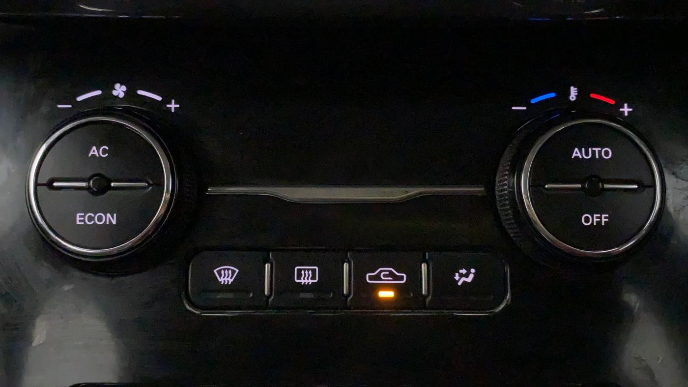 2018 Tata NEXON XZA PLUS DIESEL, Diesel, Automatic, 79,194 km, Automatic Climate Control