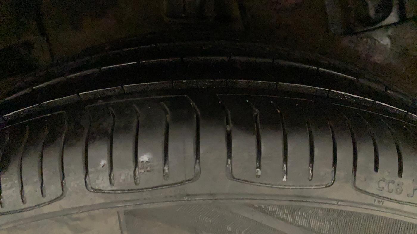 2018 Tata NEXON XZA PLUS DIESEL, Diesel, Automatic, 79,194 km, Right Rear Tyre Tread