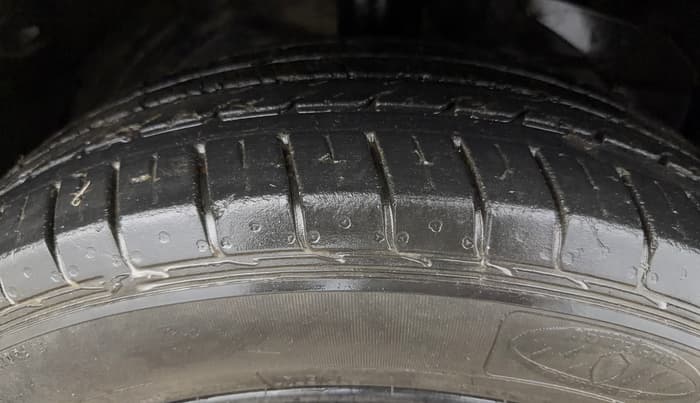 2020 MG HECTOR PLUS SHARP 1.5 PETROL TURBO DCT 6-STR, Petrol, Automatic, 35,271 km, Right Front Tyre Tread