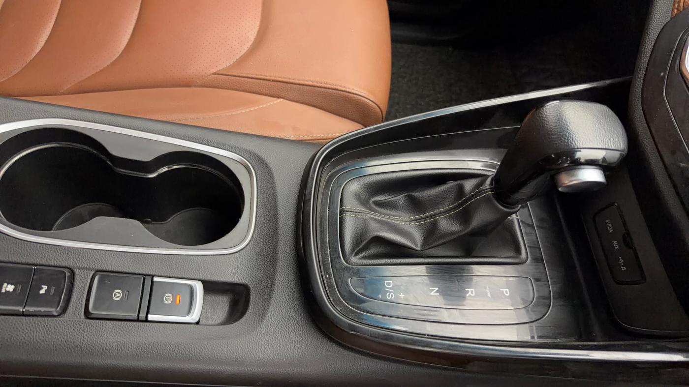 2020 MG HECTOR PLUS SHARP 1.5 PETROL TURBO DCT 6-STR, Petrol, Automatic, 35,361 km, Gear Lever