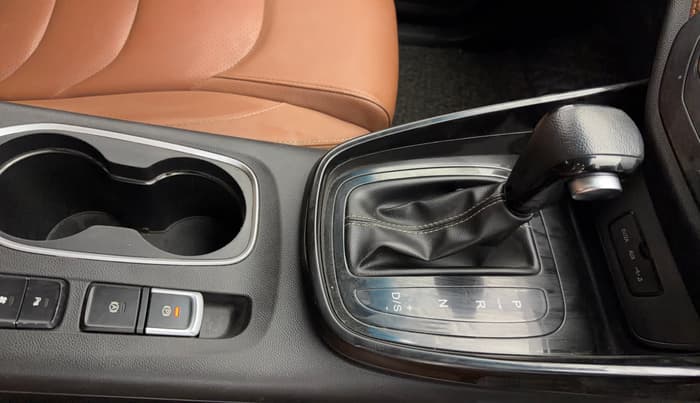 2020 MG HECTOR PLUS SHARP 1.5 PETROL TURBO DCT 6-STR, Petrol, Automatic, 35,271 km, Gear Lever