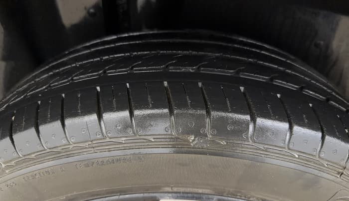 2020 MG HECTOR PLUS SHARP 1.5 PETROL TURBO DCT 6-STR, Petrol, Automatic, 35,271 km, Right Rear Tyre Tread