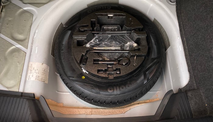 2018 Volkswagen Ameo COMFORTLINE 1.0, Petrol, Manual, 43,534 km, Spare Tyre