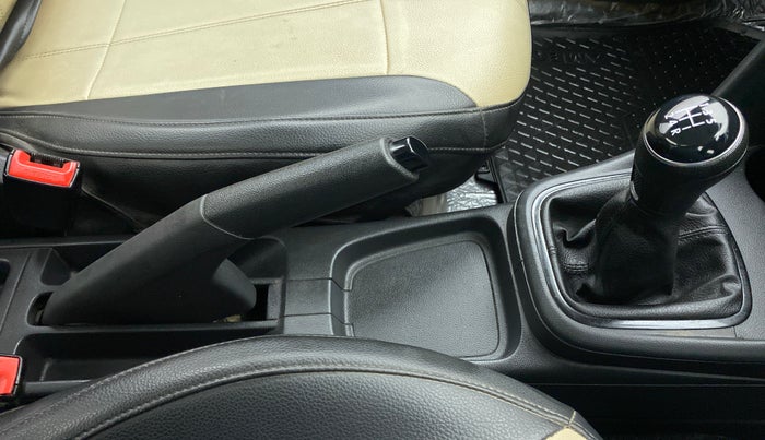 2018 Volkswagen Ameo COMFORTLINE 1.0, Petrol, Manual, 43,534 km, Gear Lever