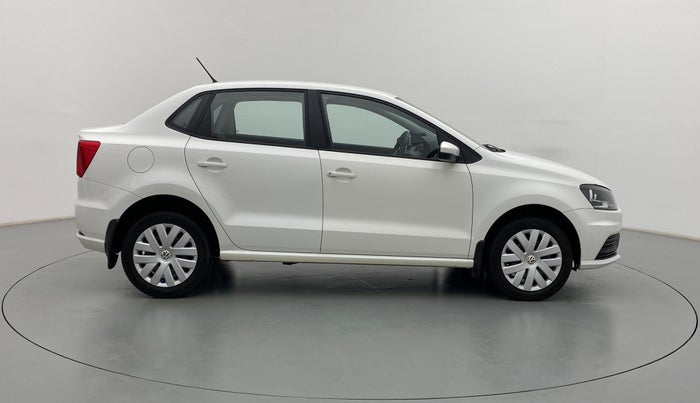 2018 Volkswagen Ameo COMFORTLINE 1.0, Petrol, Manual, 43,534 km, Right Side View