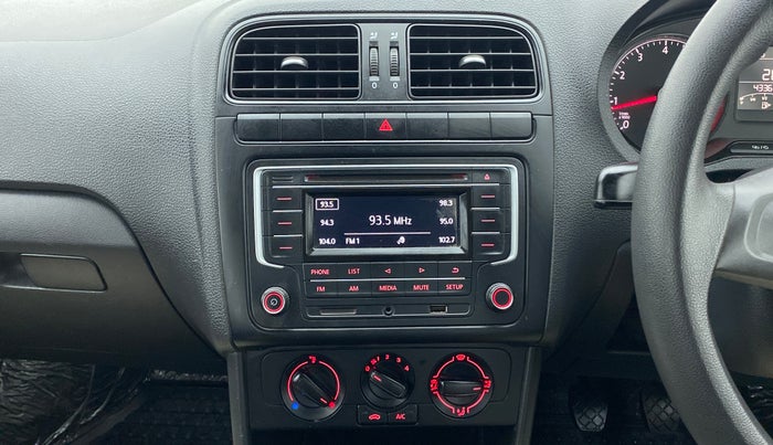 2018 Volkswagen Ameo COMFORTLINE 1.0, Petrol, Manual, 43,534 km, Air Conditioner