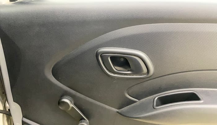 2018 Datsun Redi Go A, Petrol, Manual, 70,975 km, Driver Side Door Panels Control