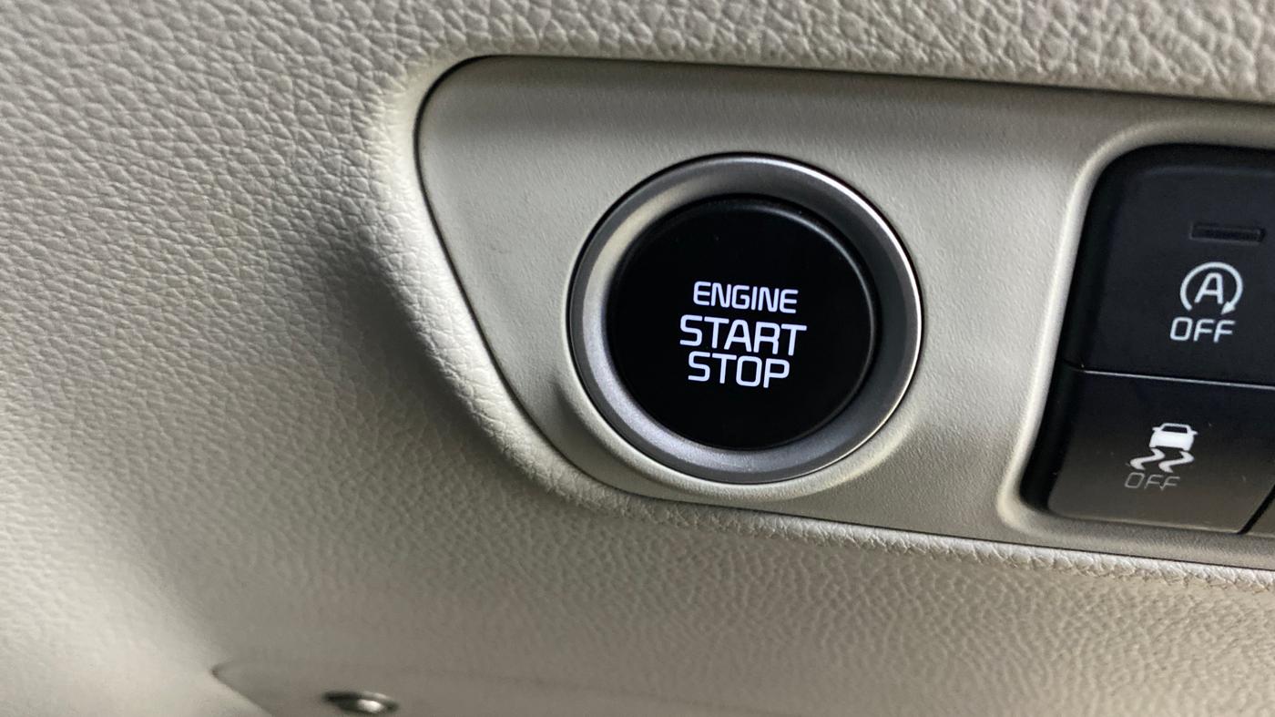 2024 KIA CARENS PRESTIGE 1.5 PETROL 7 STR, Petrol, Manual, 8,509 km, Keyless Start/ Stop Button