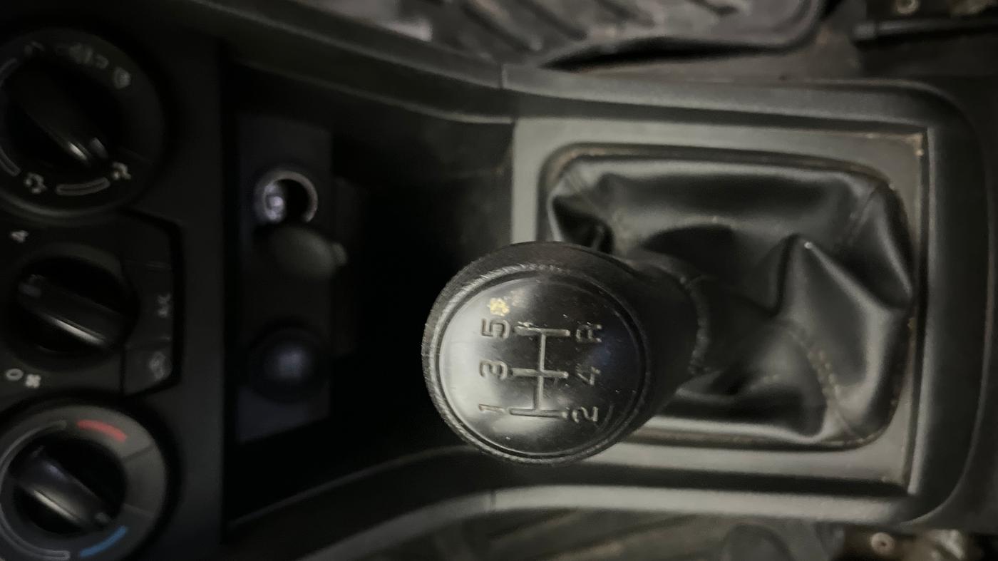 2021 Maruti Vitara Brezza LXI, Petrol, Manual, 73,786 km, Gear Lever