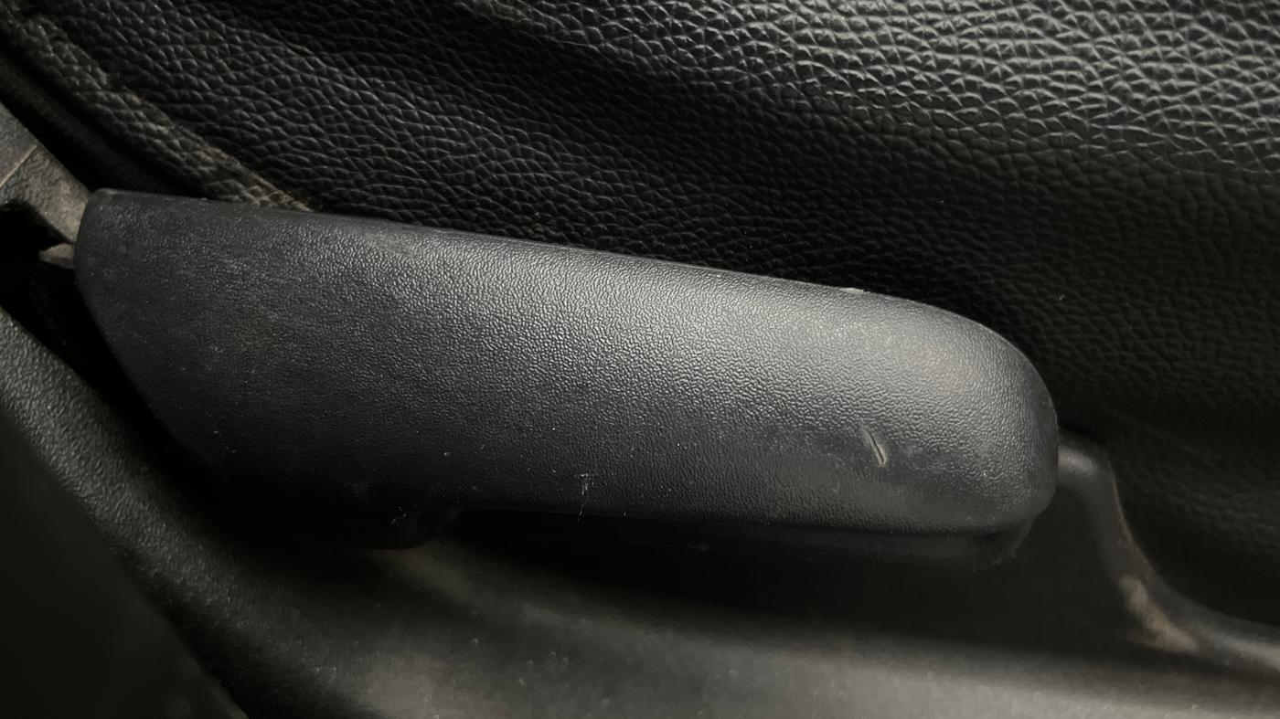 2021 Maruti Vitara Brezza LXI, Petrol, Manual, 73,786 km, Driver Side Adjustment Panel