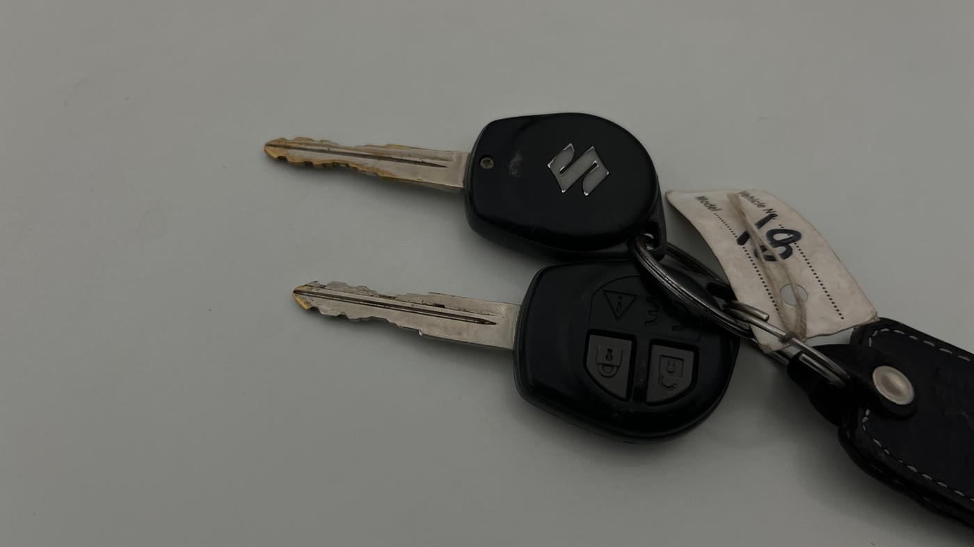 2021 Maruti Vitara Brezza LXI, Petrol, Manual, 73,786 km, Key Close Up