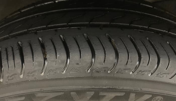 2021 Honda Amaze 1.2L I-VTEC VX CVT, Petrol, Automatic, 27,660 km, Right Front Tyre Tread