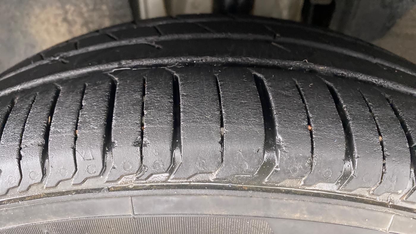 2019 Renault TRIBER 1.0 RXZ, Petrol, Manual, 22,188 km, Left Front Tyre Tread