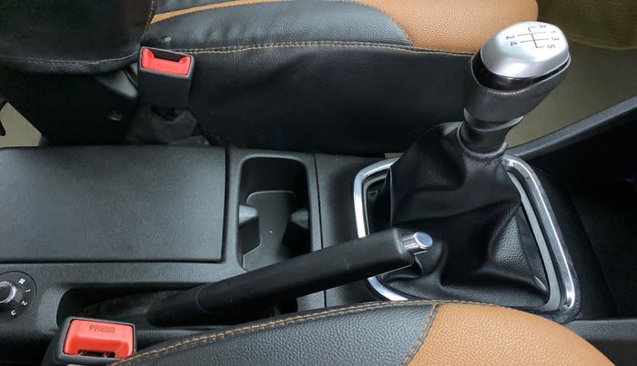 2019 Renault TRIBER 1.0 RXZ, Petrol, Manual, 22,188 km, Gear Lever