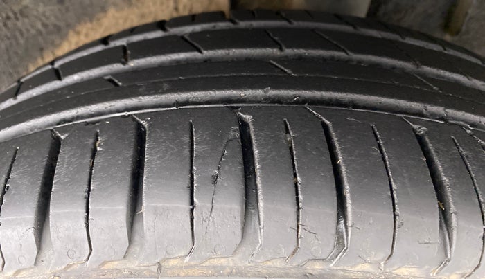 2019 Renault TRIBER 1.0 RXZ, Petrol, Manual, 22,188 km, Left Rear Tyre Tread