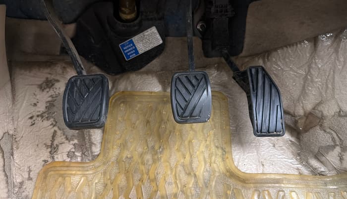 2017 Maruti Dzire LXI, Petrol, Manual, 52,146 km, Pedals