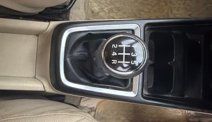 2017 Maruti Dzire LXI, Petrol, Manual, 52,146 km, Gear Lever