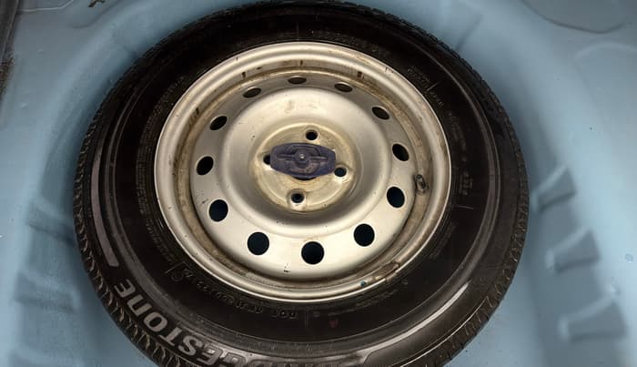 2017 Maruti Dzire LXI, Petrol, Manual, 52,146 km, Spare Tyre