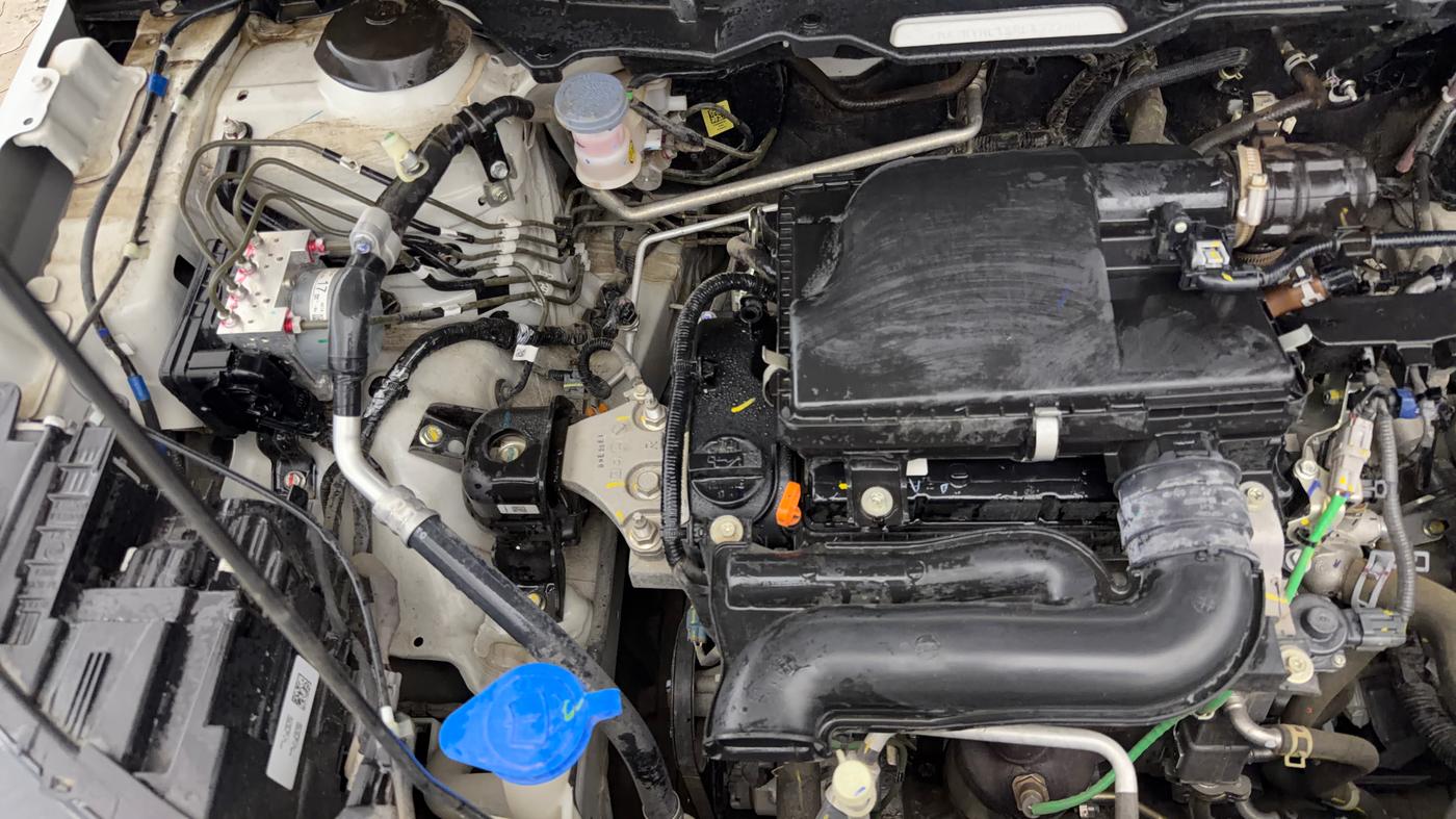 2024 Maruti BREZZA ZXI + AT SMART HYBRID, Petrol, Automatic, 9,544 km, Engine View - Right