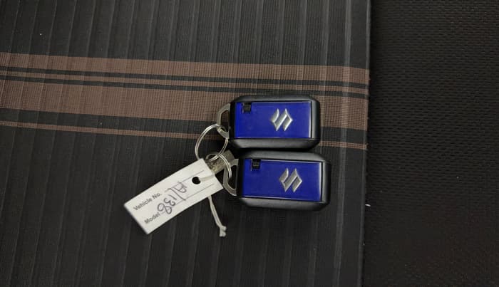 2024 Maruti BREZZA ZXI + AT SMART HYBRID, Petrol, Automatic, 9,544 km, Key Close Up
