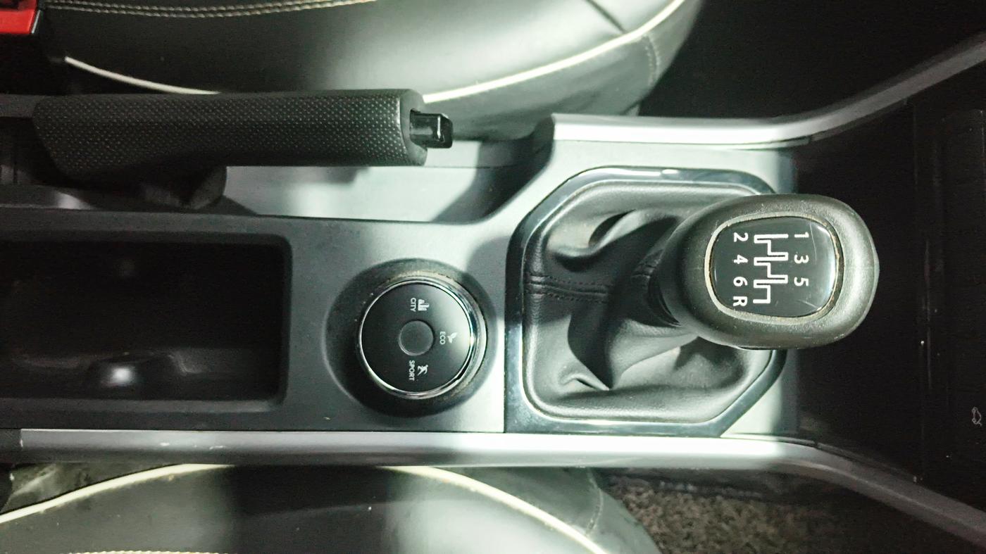 2023 Tata NEXON XM SUNROOF PETROL, Petrol, Manual, 21,988 km, Gear Lever