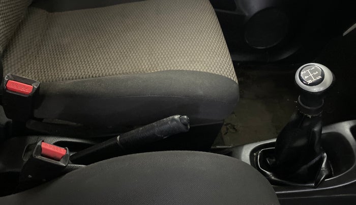 2015 Maruti Wagon R 1.0 LXI, Petrol, Manual, 95,111 km, Gear Lever