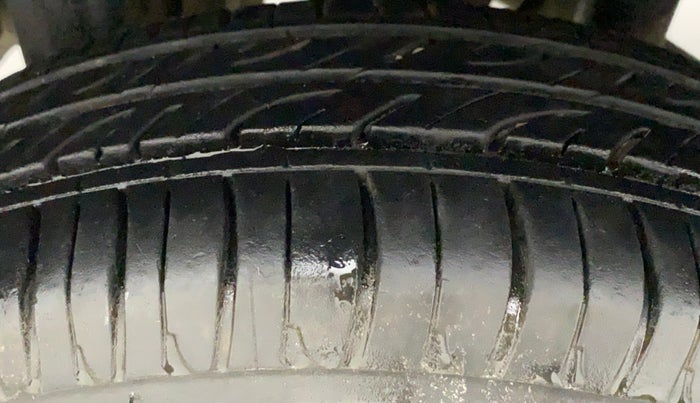 2015 Maruti Alto K10 VXI, Petrol, Manual, 32,192 km, Right Rear Tyre Tread