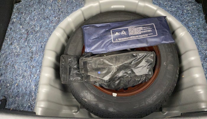 2021 Nissan MAGNITE XL, Petrol, Manual, 20,647 km, Spare Tyre