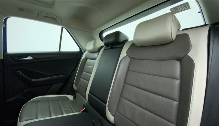 2019 Volkswagen T-ROC PETROL AUTOMATIC, Petrol, Automatic, 34,582 km, Right Side Rear Door Cabin