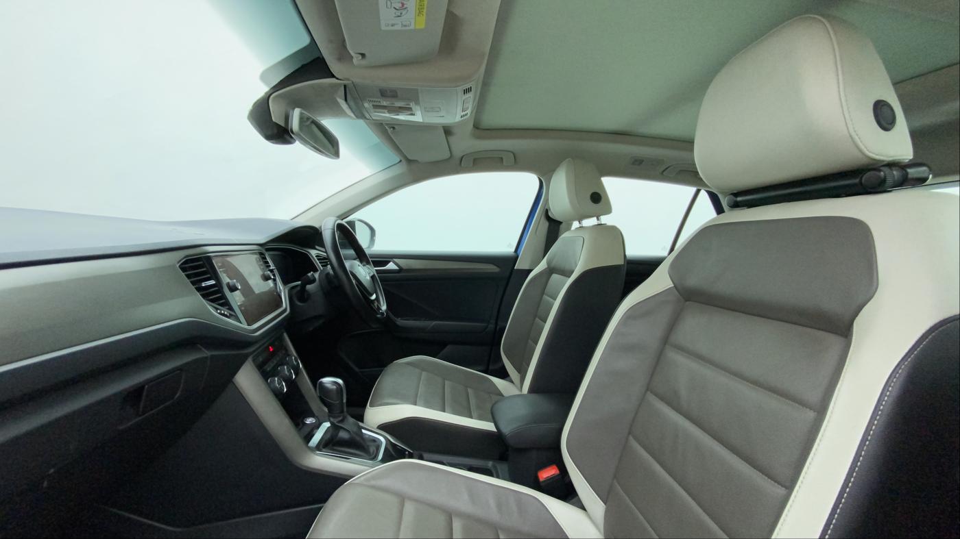 2019 Volkswagen T-ROC PETROL AUTOMATIC, Petrol, Automatic, 34,582 km, Right Side Front Door Cabin