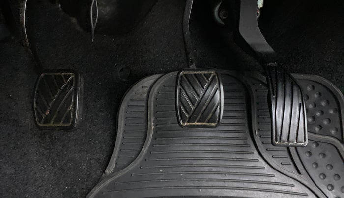 2013 Maruti Ritz VXI, Petrol, Manual, 53,746 km, Pedals