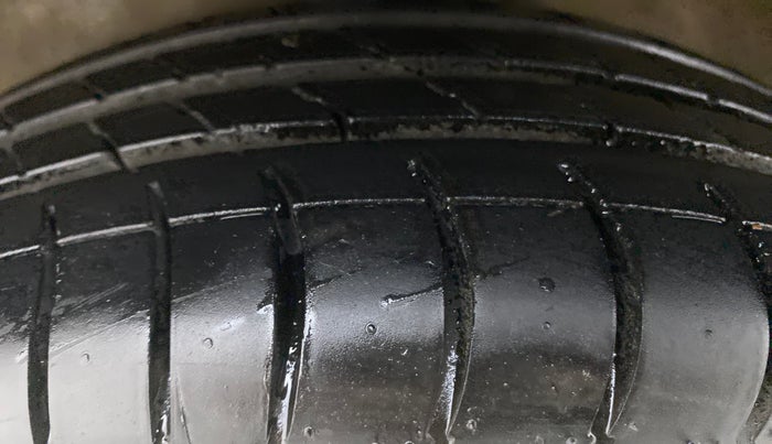 2018 Maruti Alto K10 VXI, Petrol, Manual, 55,180 km, Left Front Tyre Tread
