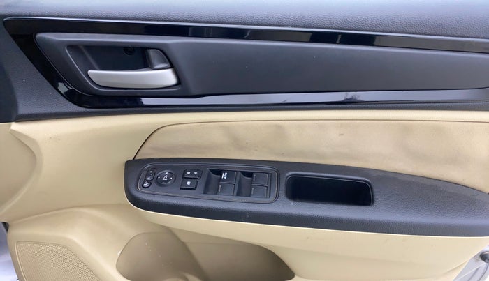 2018 Honda Amaze 1.2L I-VTEC V CVT, Petrol, Automatic, 25,529 km, Driver Side Door Panels Control