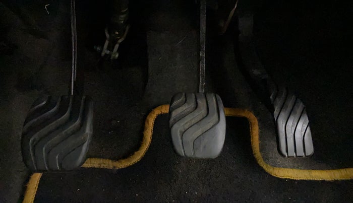 2016 Renault Kwid RXT, Petrol, Manual, 46,585 km, Pedals