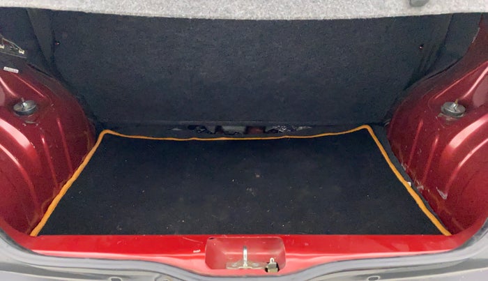 2016 Renault Kwid RXT, Petrol, Manual, 46,585 km, Boot Inside